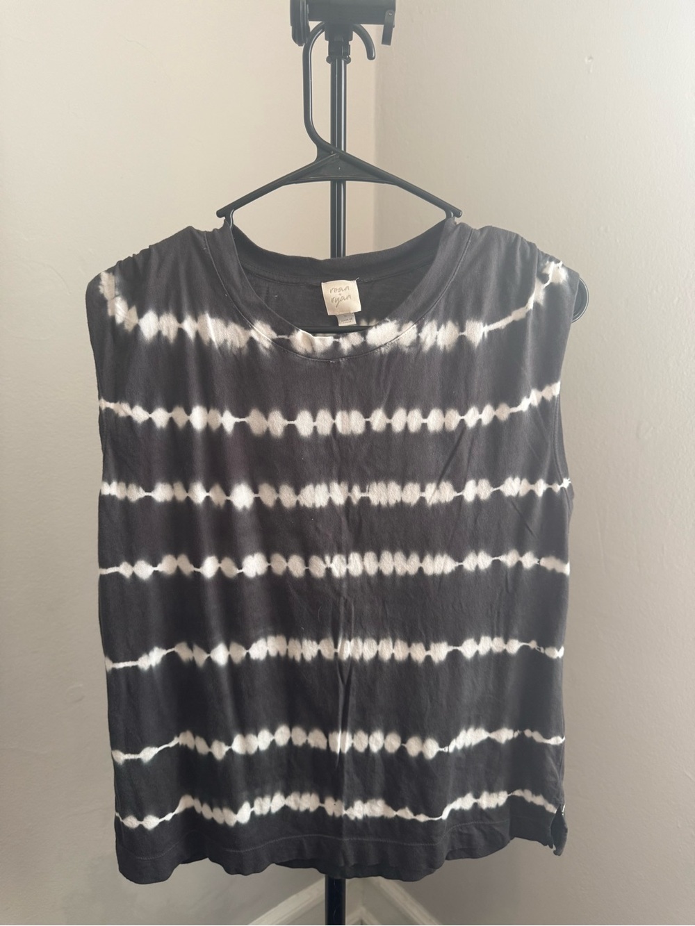 Striped Tie-Dye Sleeveless Tank Top - Black & White
